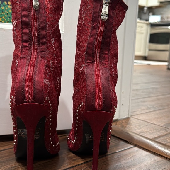 ‼️SOLD‼️ CAPE ROBBINS WINE LACE BOOTIES - Picture 5 of 8